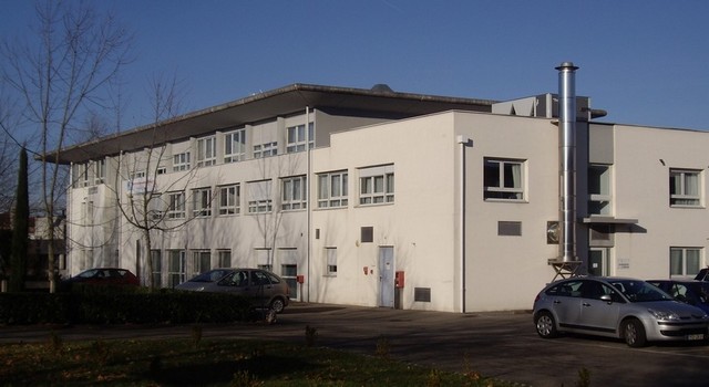 Petit immeuble de bureaux 2